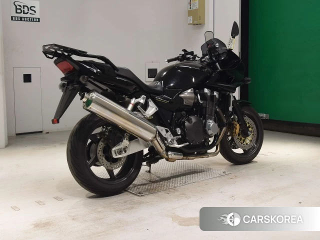 Проданный Honda CB1300SF BOLDOR 2010 из Японии, фото 2
