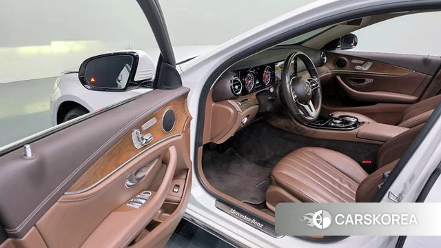 Mercedes-Benz E-Class W213 id 4377655 из Кореи 18