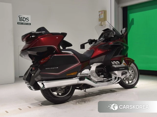 Проданный Honda GL1800 TOUR DCT 2019 из Японии, фото 2