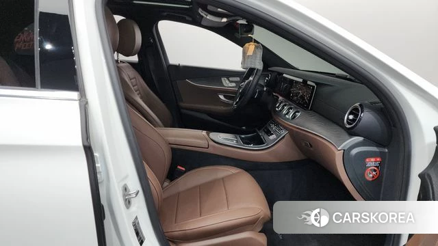 Mercedes-Benz E-Class W213 id 4409505 из Кореи 18