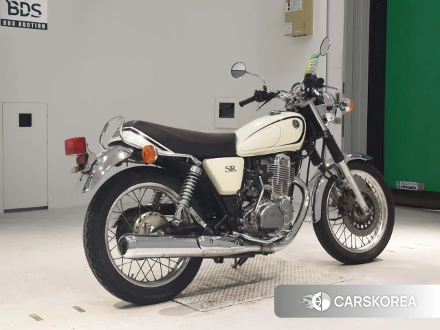 Проданный Yamaha SR 400 2013 из Японии