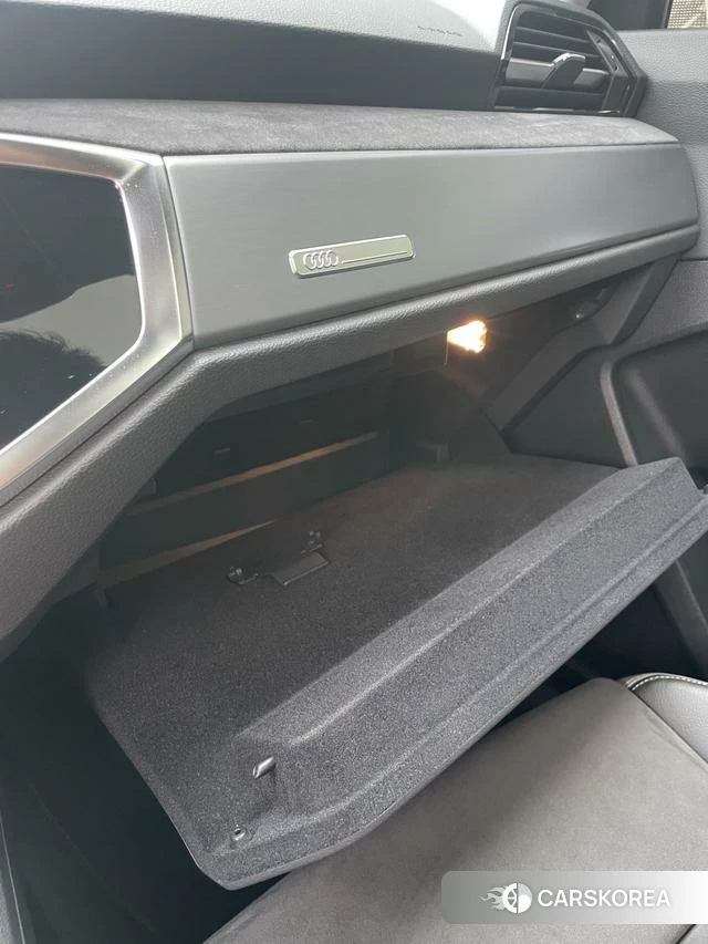 Audi Q3 id 4298521 из Китая 18