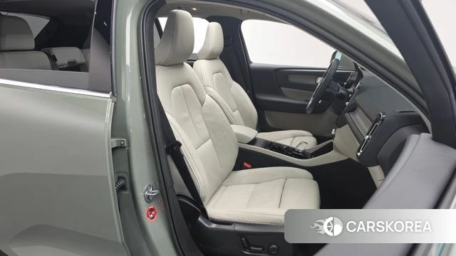 Volvo XC40 id 4480716 из Кореи 18