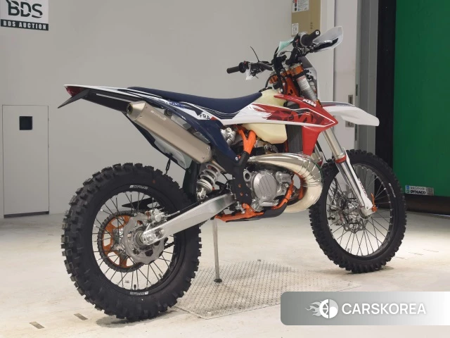 Проданный KTM 250 EXC-F SIX DAYS 2023 из Японии