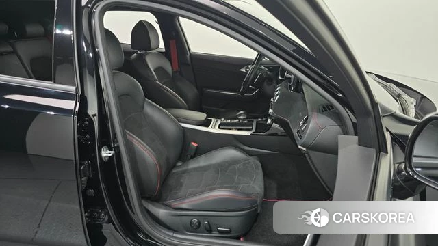 Kia Stinger Meister id 4670884 из Кореи 18