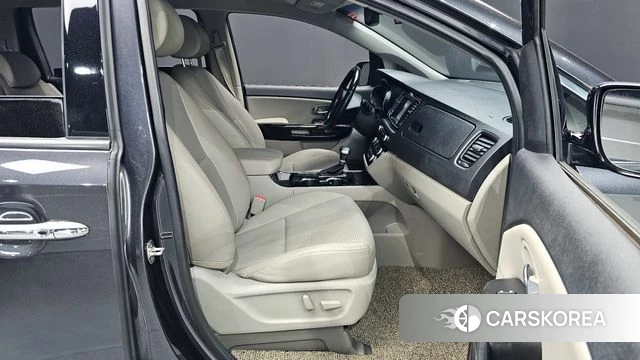 Kia The New Carnival id 4371586 из Кореи 18