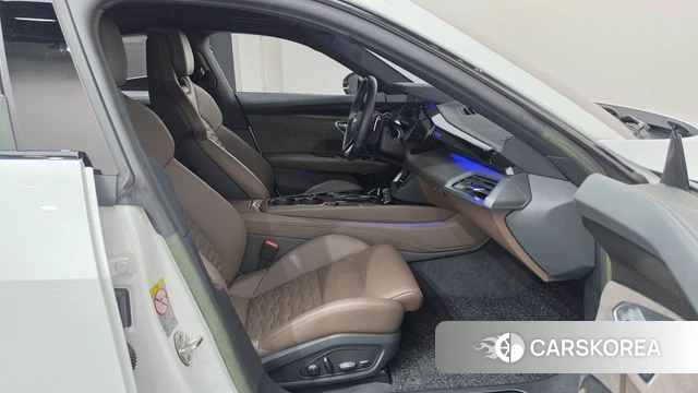 Audi e-Tron GT id 4744470 из Кореи 18