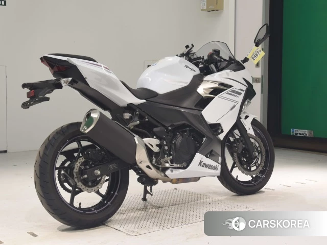 Проданный Kawasaki NINJA 400 2023 из Японии, фото 2