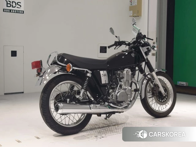 Проданный Yamaha SR400 id 4168522 из Японии