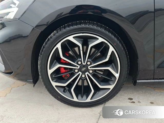 Ford Fox id 4394008 из Китая 18