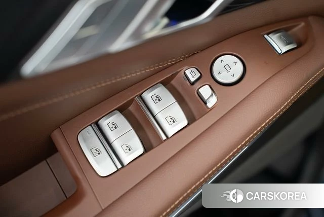 BMW X7 id 4217397 из Китая 18