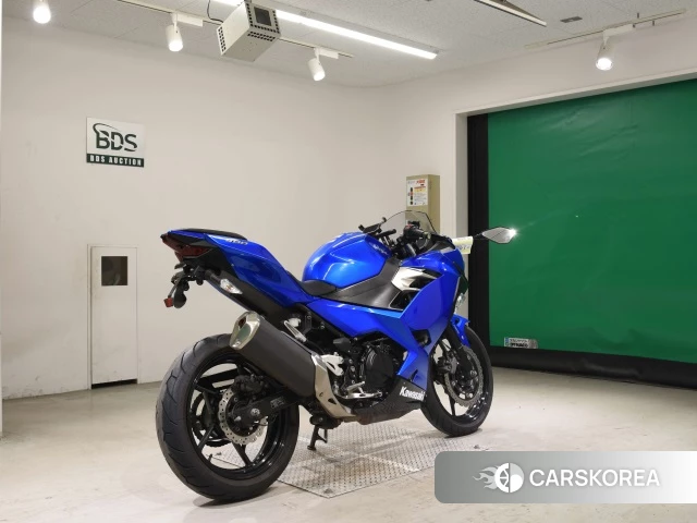 Проданный Kawasaki NINJA 400 2018 из Японии, фото 2