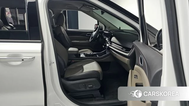 Kia The New Carnival 4th Generation id 4617960 из Кореи 18