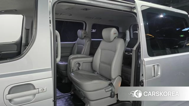Hyundai The New Grand Starex id 4568539 из Кореи 17