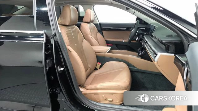 Hyundai Grandeur (GN7) id 4281365 из Кореи 18