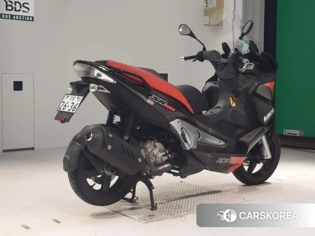 Проданный Aprilia SR MAX300 2015 из Японии