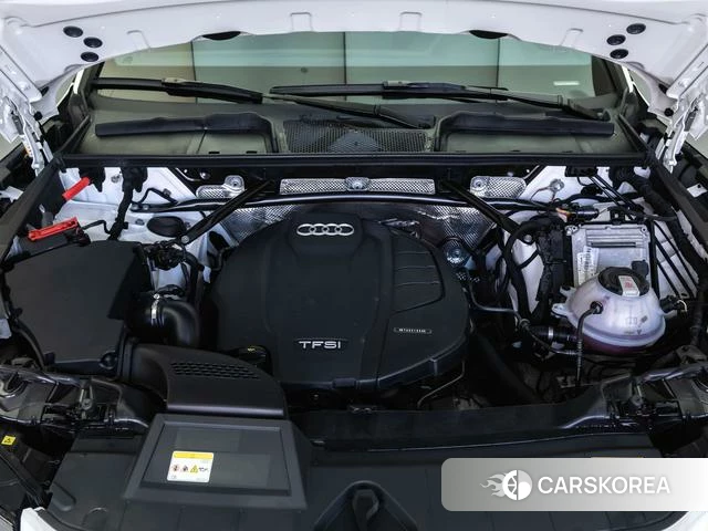 Audi Q5L Sportback id 4210653 из Китая 18