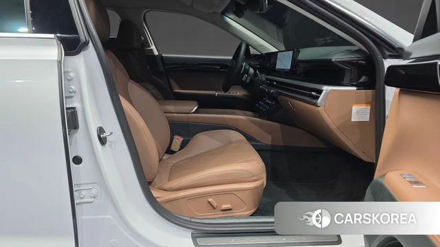 Hyundai Grandeur Hybrid (GN7) id 4456334 из Кореи 18