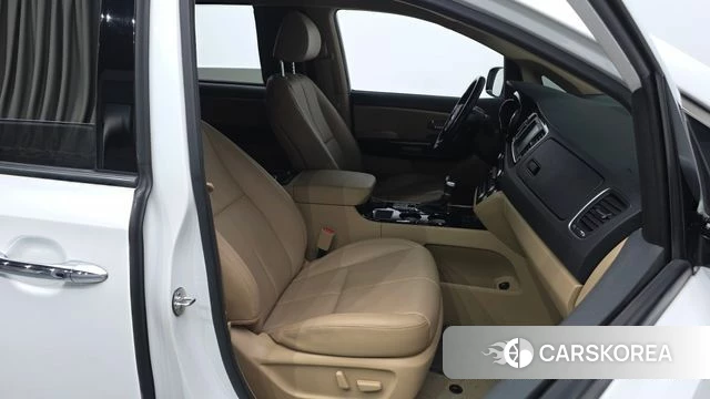 Kia The New Carnival id 4530725 из Кореи 18