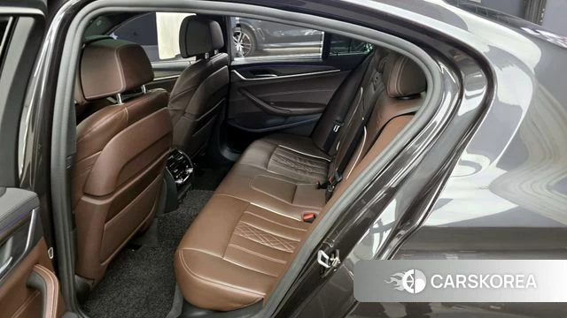 BMW 5 Series (G30) id 4225080 из Кореи 18