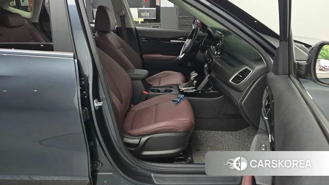 Kia Seltos id 4470016 из Кореи 18