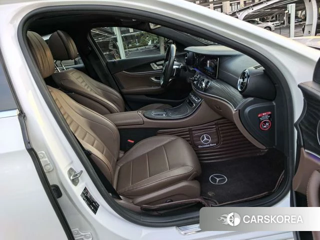 Mercedes-Benz E-class id 4307753 из Китая 18