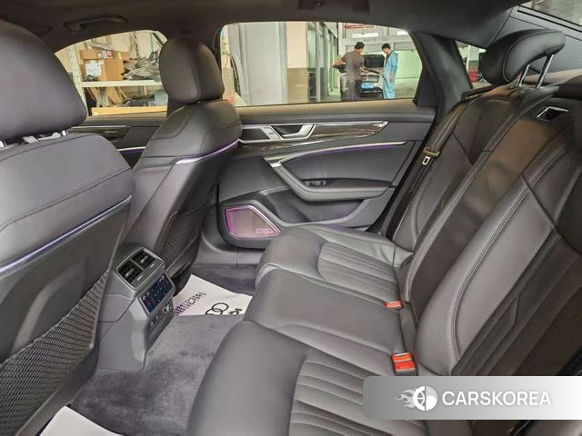 Audi A6L id 4368310 из Китая 18