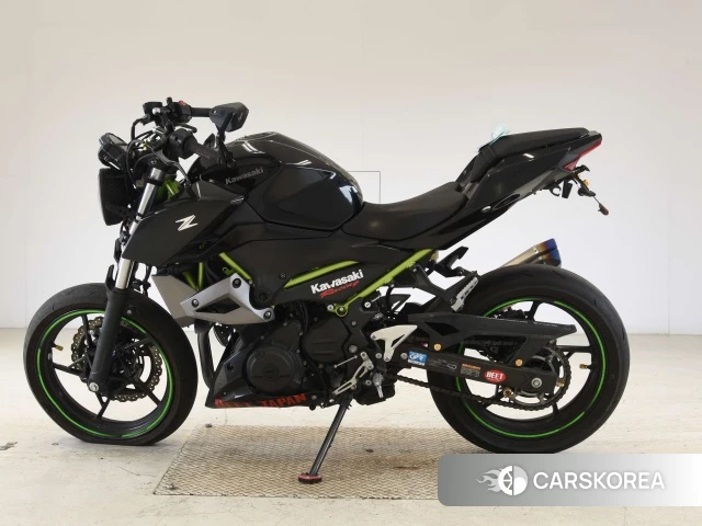 Kawasaki Z400 id 4191948 из Японии 18