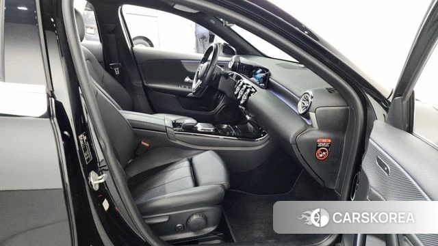 Mercedes-Benz A-Class W177 id 4309987 из Кореи 18