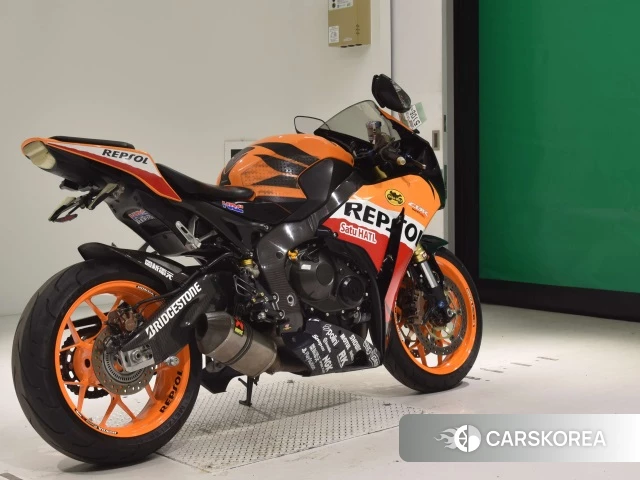 Проданный Honda CBR1000RR ABS 2012 из Японии, фото 2