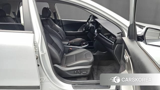 Kia Niro Plus id 4929360 из Кореи 18