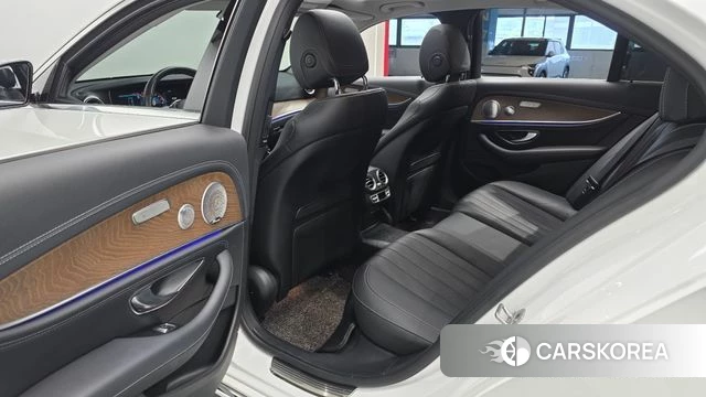 Mercedes-Benz E-Class W213 id 4294234 из Кореи 18
