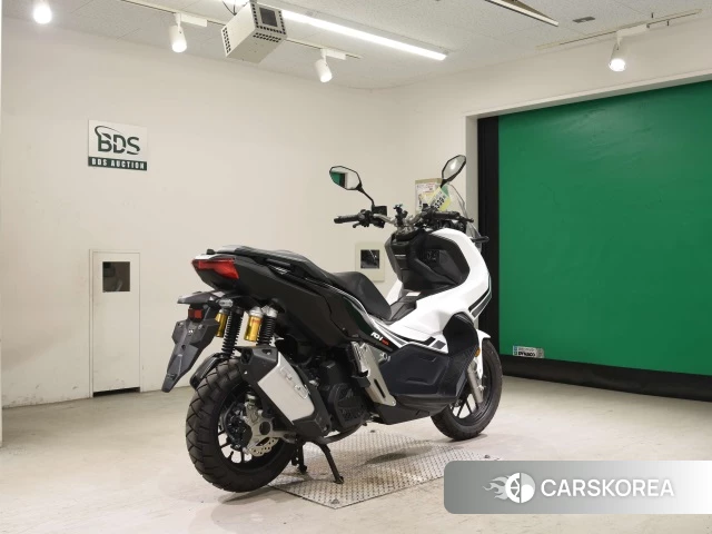 Проданный Honda ADV150 2019 из Японии, фото 2