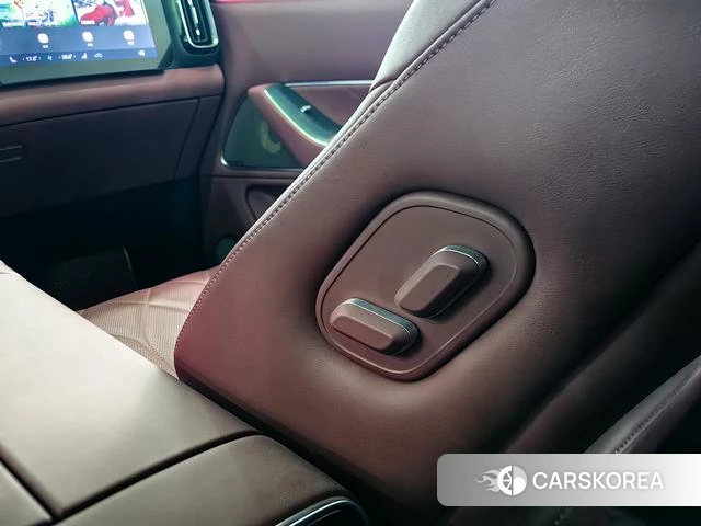 AITO Ask the world M8 id 3944909 из Китая 18