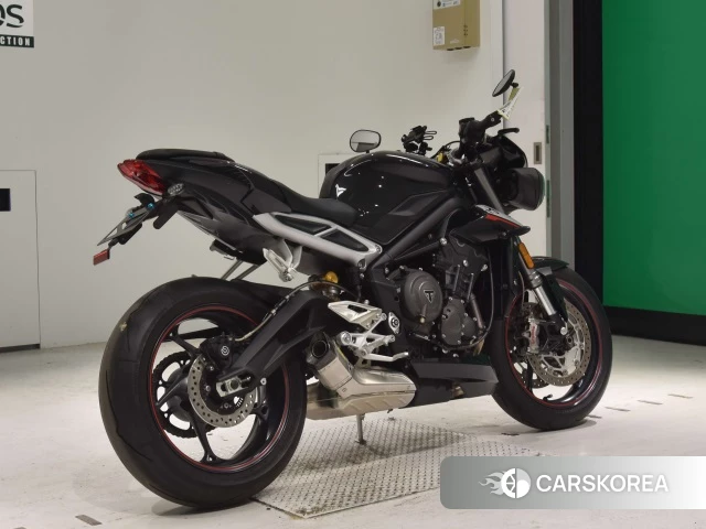 Проданный Triumph STREET TRIPLE 765 RS 2018 из Японии, фото 2