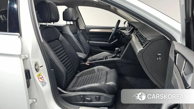 Volkswagen Passat GT (B8) id 4665945 из Кореи 18