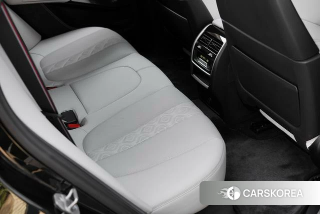 BMW X5 M id 4348367 из Китая 18