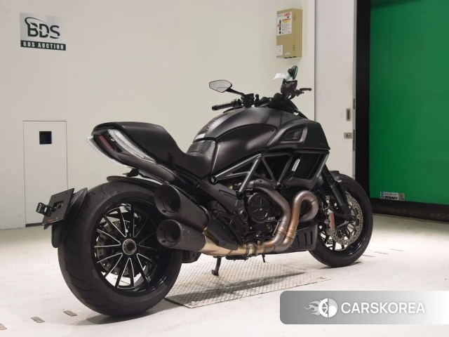Проданный Ducati DIAVEL 2014 из Японии