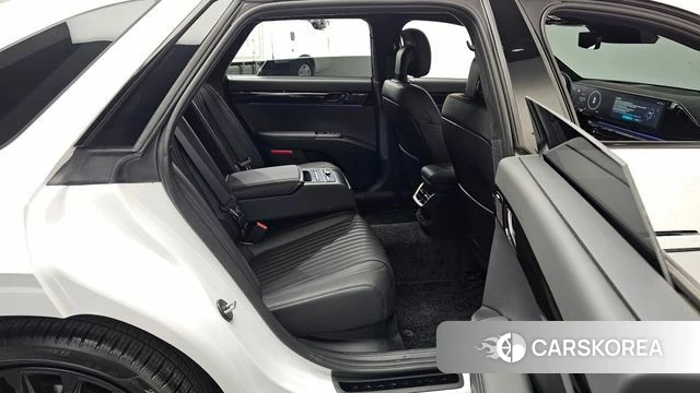 Hyundai Grandeur (GN7) id 4185753 из Кореи 18