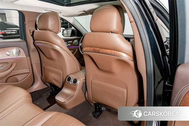 Mercedes-Benz E-class id 3856087 из Китая 18