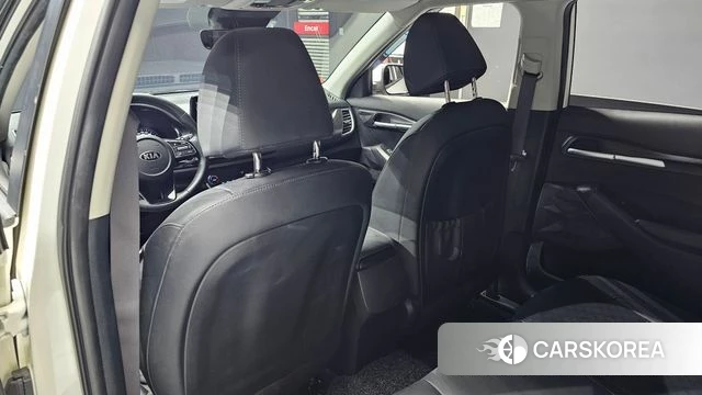 Kia Seltos id 4196496 из Кореи 18