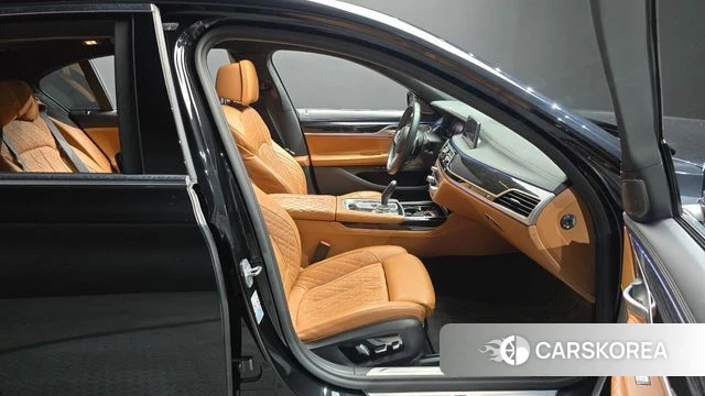 BMW 7 Series (G11) id 4794136 из Кореи 18
