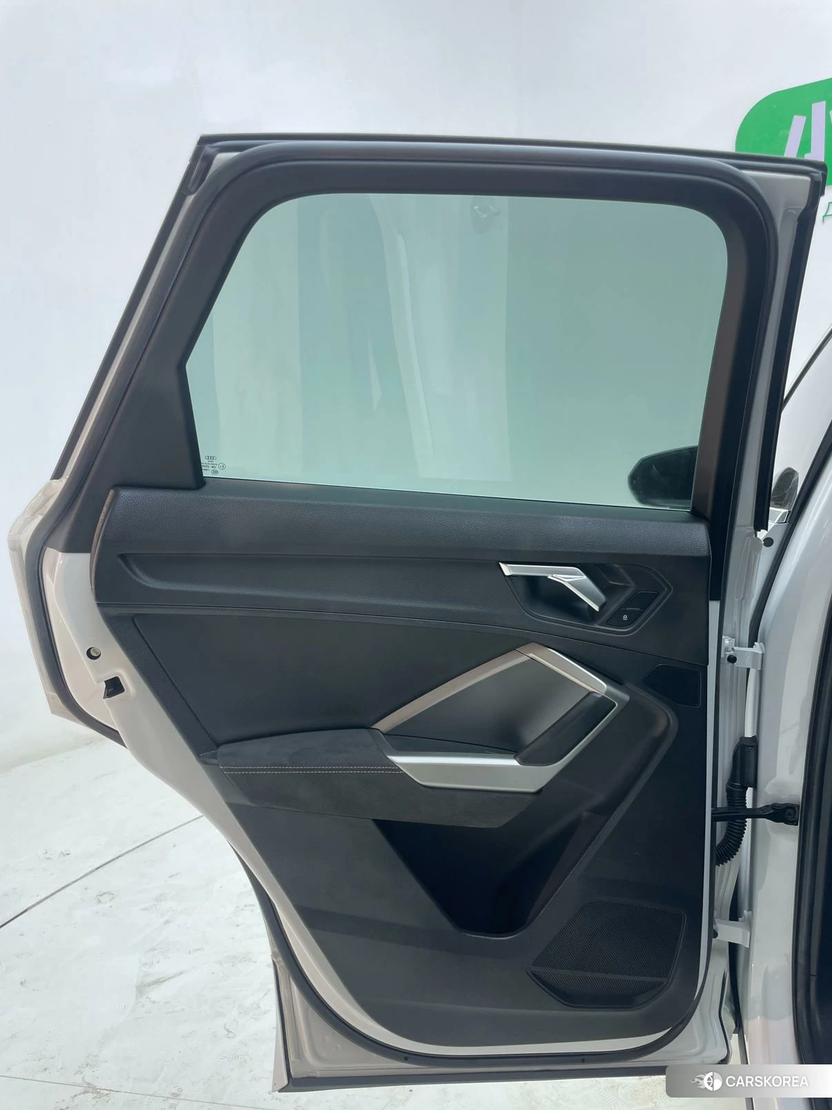 Audi Q3 id 4420727 из Китая 18