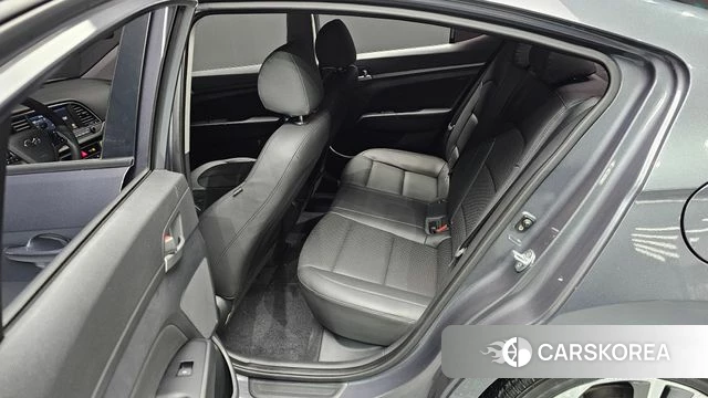 Hyundai Avante AD id 4311003 из Кореи 18