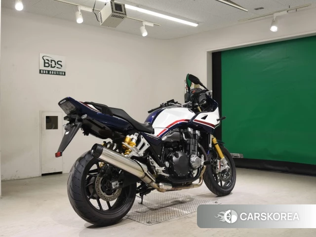 Проданный Honda CB1300SF BOLDOR SP 2019 из Японии, фото 2