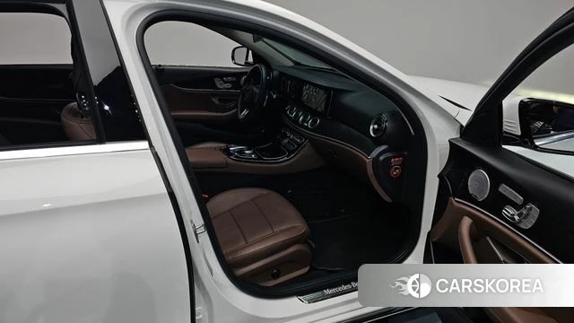 Mercedes-Benz E-Class W213 id 4286113 из Кореи 18