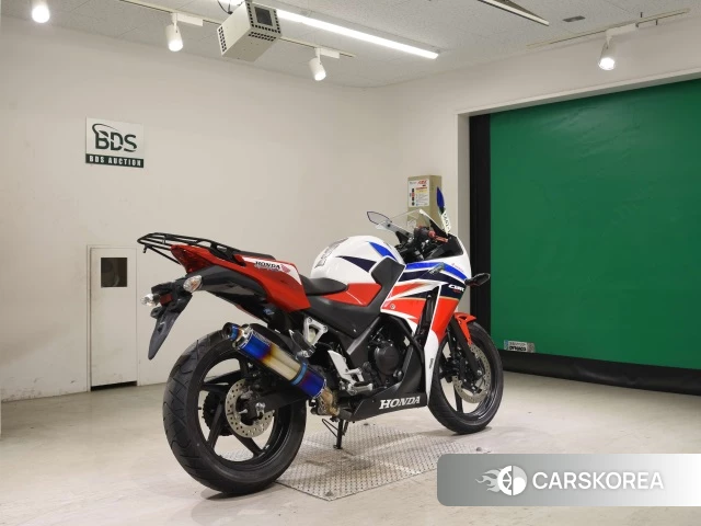 Проданный Honda CBR250R 2016 из Японии, фото 2