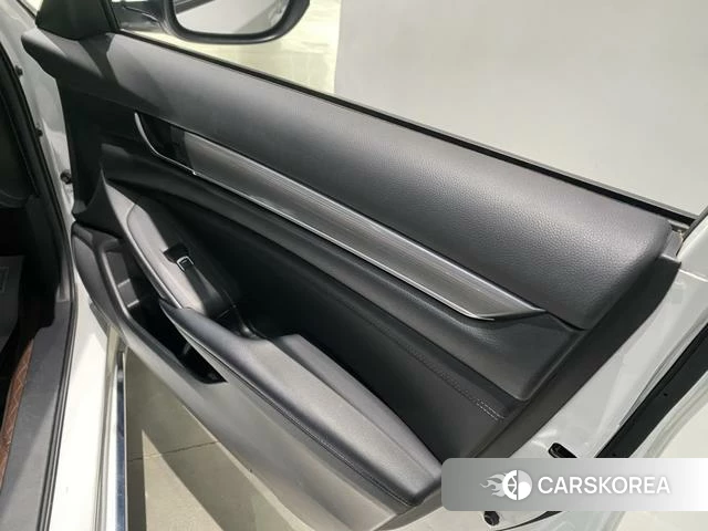Honda Accord id 4299858 из Китая 18