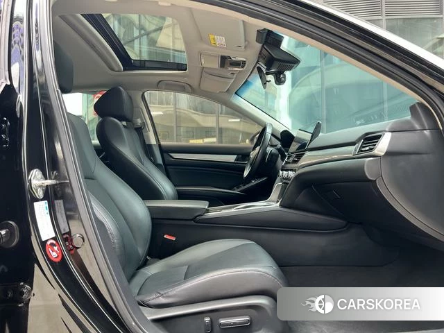 Honda Accord id 4314799 из Китая 18