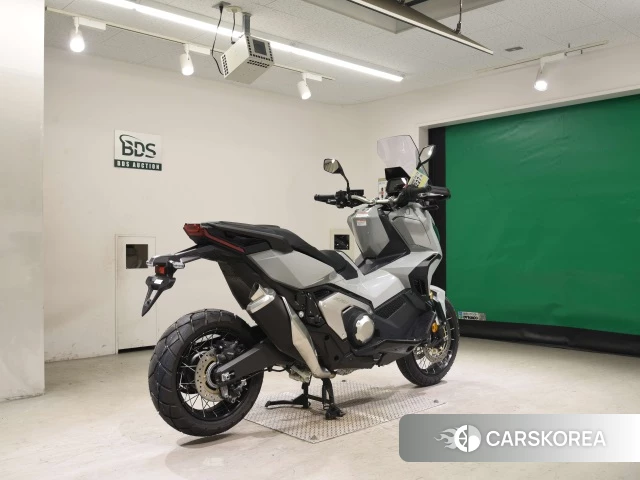 Проданный Honda X-ADV 750 2024 из Японии, фото 2